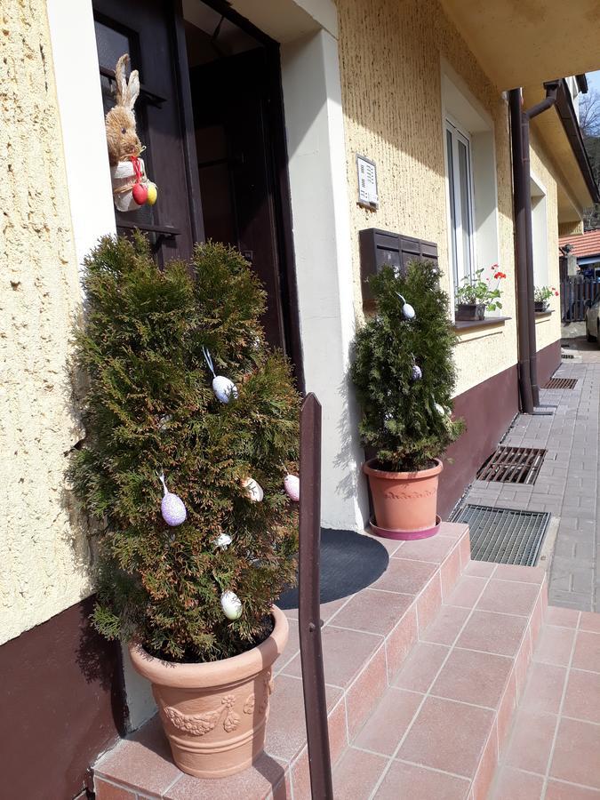 Apartmany Karlštejn エクステリア 写真