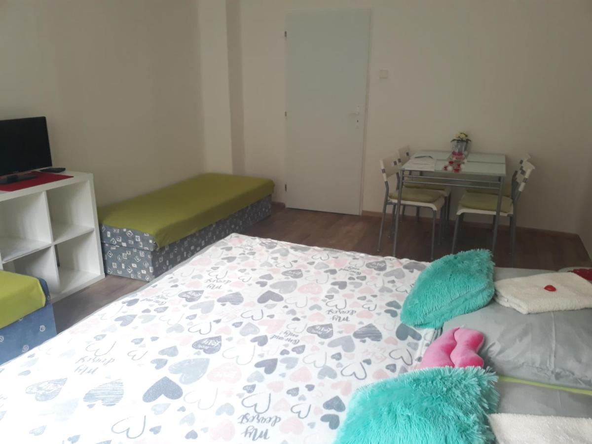 Apartmany Karlštejn エクステリア 写真